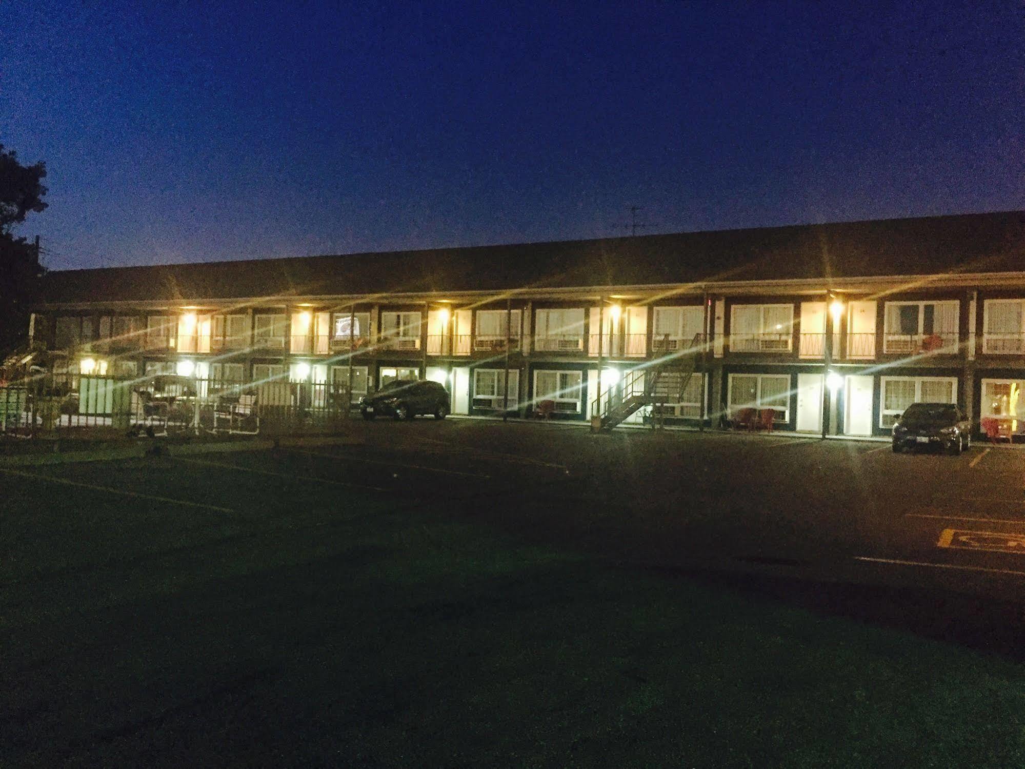 Niagara Falls Courtside Inn Exterior foto